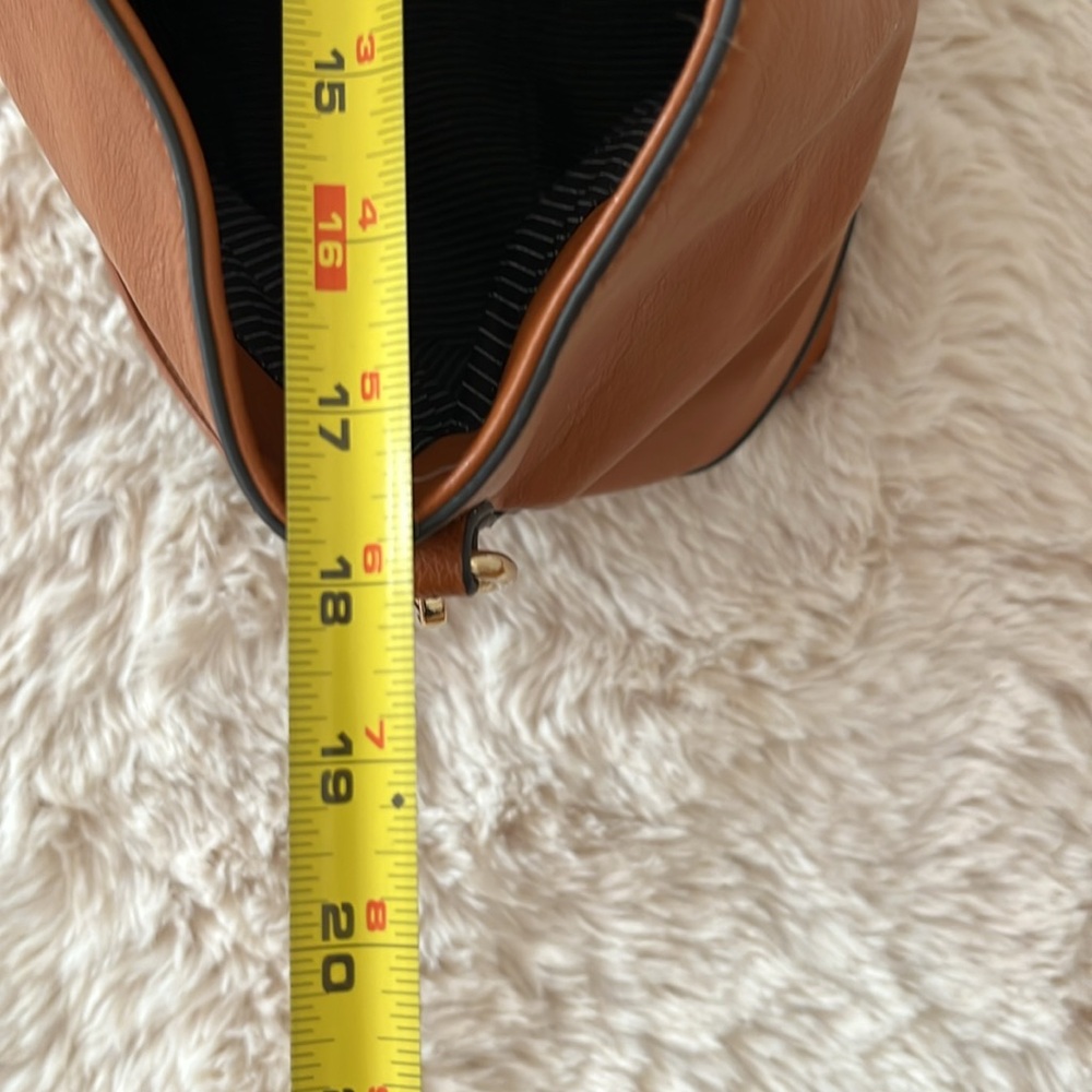 G.H.Bass & Co. Vegan Leather Tote, EUC - Picture 12 of 14